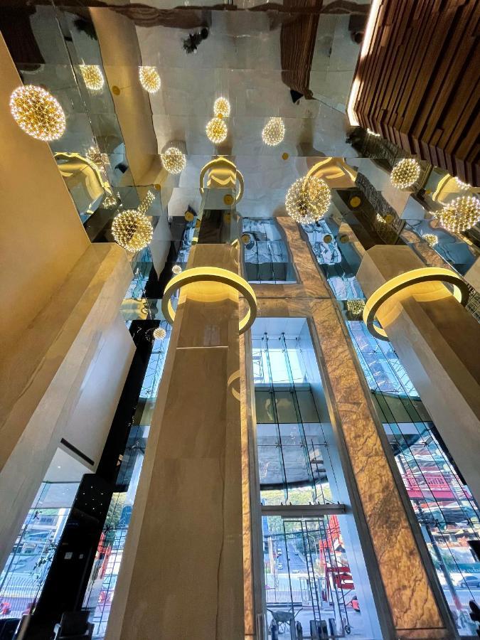 Готель Safi Royal Luxury Metropolitan San Pedro Garza Garcia Екстер'єр фото The interior of the shopping mall